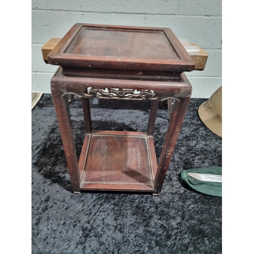 119 - 1 X SMALL JAPANESE TEA TABLE