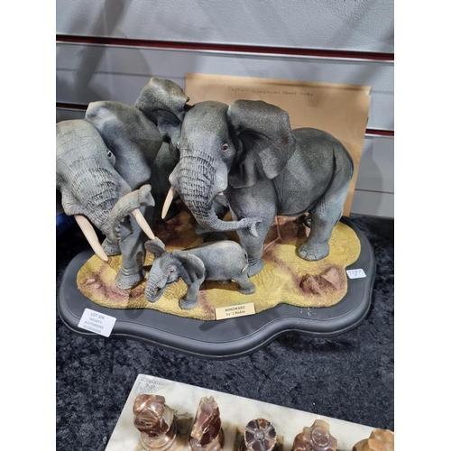 306 - 1 X J NOBEL WINDWARD ELEPHANTS FIGURINE WITH CERTIFICATE