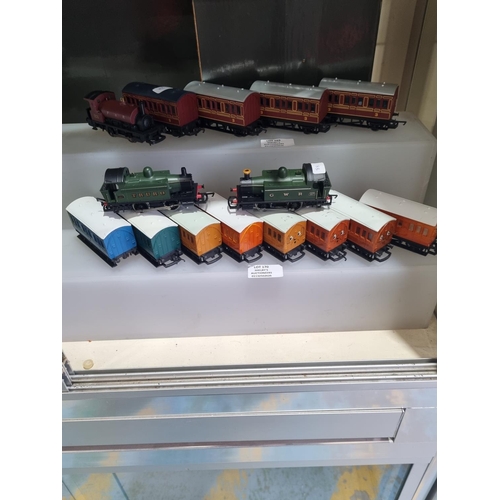 170 - 2 X HORNBY TANK LOCOS AND 8 4 WHEEL COACHES