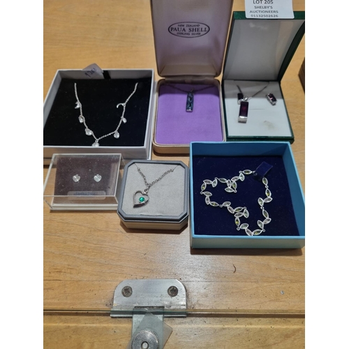 205 - SELECTION OF SILVER JEWELLERY WRE ITEMS