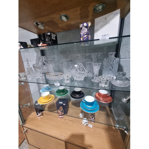 235 - SELECTION OF GLASS WARE AND CRYSTAL ITEMS