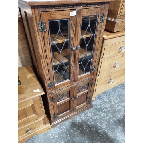 67 - 1 X OLD CHARM FURNITURE OAK ENTERTAINMENT CABINET