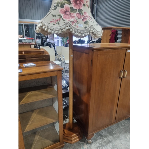 37 - 1 X OAK 1960S STANDARD LAMP