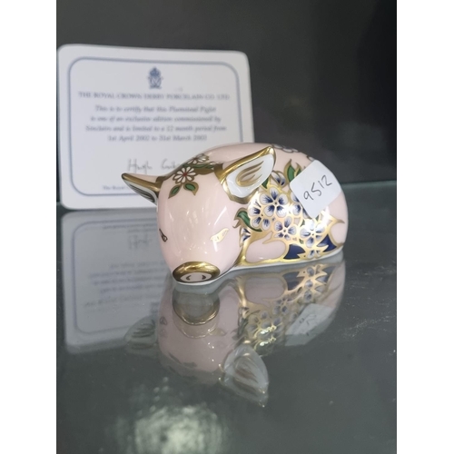 225 - 1X ROYAL CROWN DERBY PLUMSTEAD PIGLET GOLD PIN NO BOX WITH CERT 2002