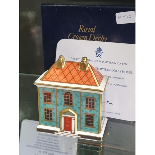 229 - 1X ROYAL CROWN DERBY THE MULBERRY HALL GEORGIAN DOLLS HOUSE WITH CERT AND BOX 2000