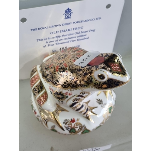 239 - 1X ROYAL CROWN DERBY OLD IMARI FROG WITH GOLD PIN NO BOX WITH CERT 1997