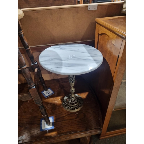 126 - 1 X MARBLE TOPPED SIDE TABLE WITH BRASS BASE