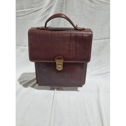 397 - 1 X BROWN LEATHER NEW WITH TAGS TORO PREGIATO ITALIANO HANDBAG RRP 150