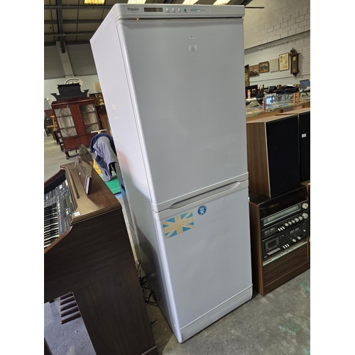 10 - 1 X WHITE HOTPOINT LARGE FRIDGE FREEZER