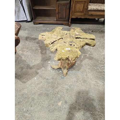 21 - 1 X OLD DRIFT WOOD OUT DOOR SMALL TABLE