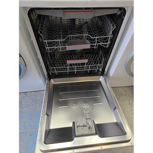 6 - 1 X BOSCH SERIES 6 PERFECT DRY DISHWASHER