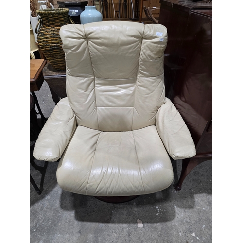 23 - 1 X STRESLESS LEATHER CHAIR