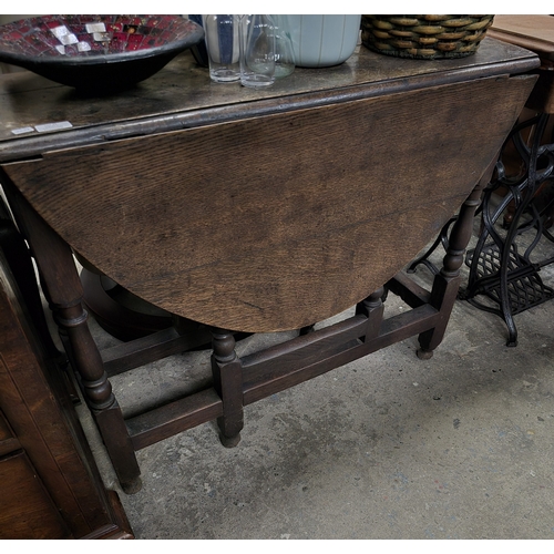 33 - 1 GEORGIAN OAK GATE LEG TABLE