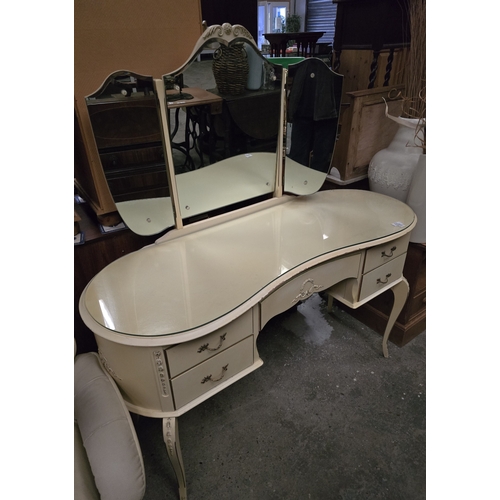 49 - 1 X KIDNEY SHAPE 1960S DRESSING TABLE