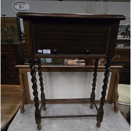 59 - 1 X OAK BARLEY TWIST LEG SEWING TABLE