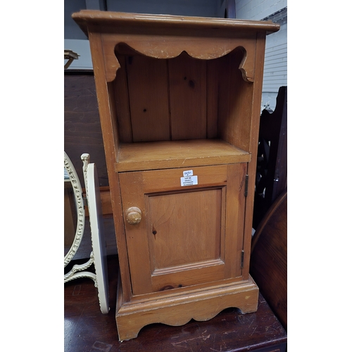 90 - 1 X SMALL PINE BEDSIDE CABINET