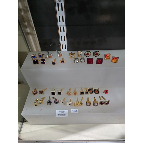 119 - SELECTION OF GENTS CUFFLINKS