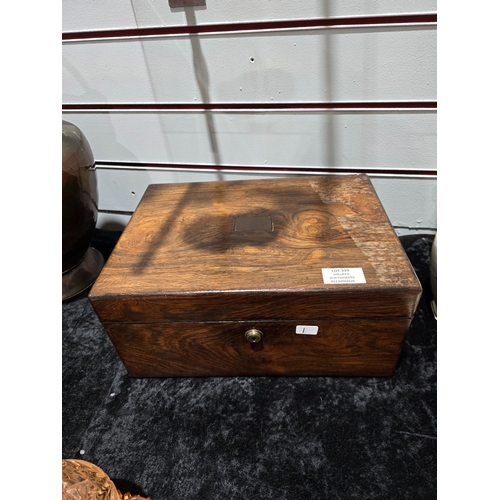 339 - 1 X VICTORIAN WALNUT LADIES TRAVELING BOX