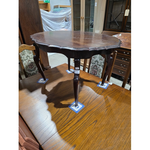 52 - 1 X EDWARDIAN MAHOGANY OCCASSIONAL TABLE