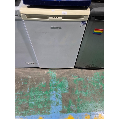 6 - 1 X BEKO WHITE UNDER COUNTER FREEZER