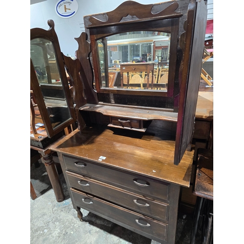 66 - 1 X EDWARDIAN MAHOGANY AND OAK DRESSING TABLE