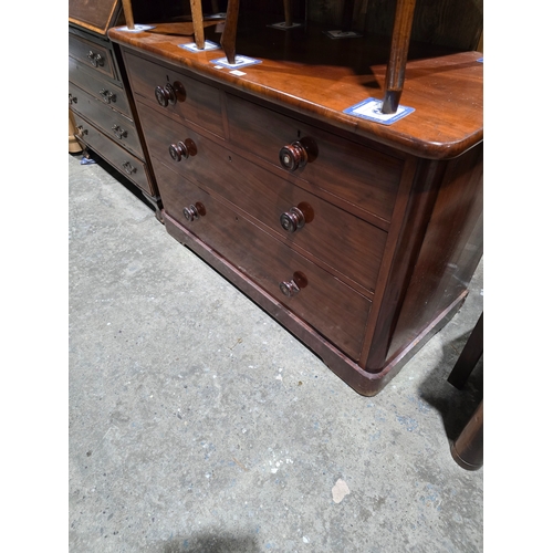 70 - 1 X VICTORIAN MAHOGANY 4 DRAWER CHEST OF DRAWERS