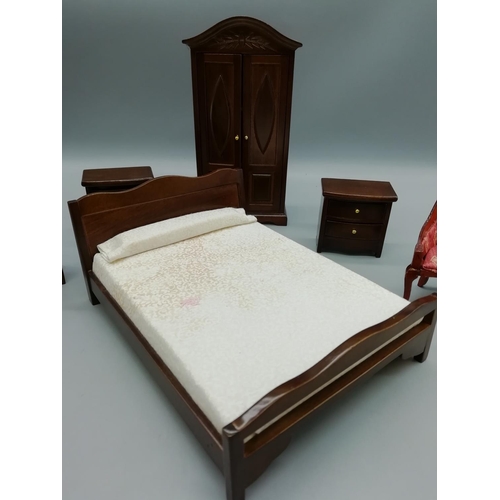 44 - Box of Dolls House Furniture - Bedroom