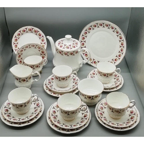 80 - Fine Bone China 22 Piece Tea Set