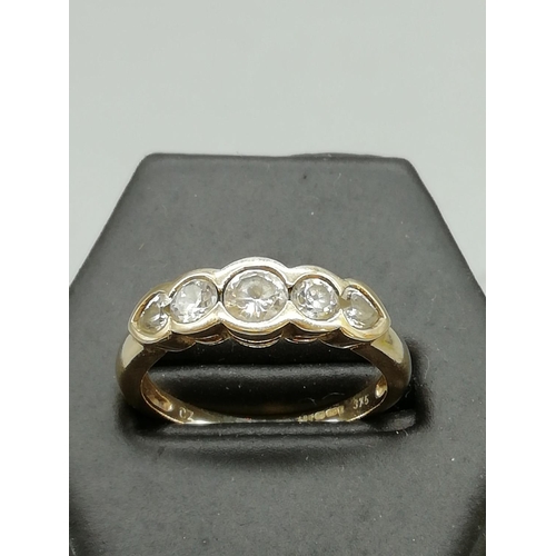 180 - 9ct Gold 5 Cubic Zirconia Stone Ladies Ring. Size M. 2.45 grams