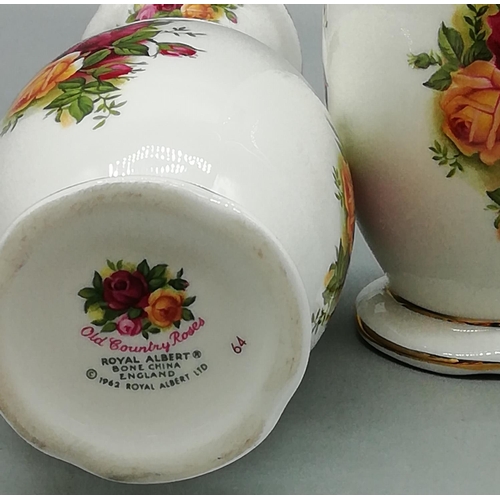 32 - Pair of Royal Albert 18cm High Spill Vases in the 'Old Country Roses' Pattern (2)