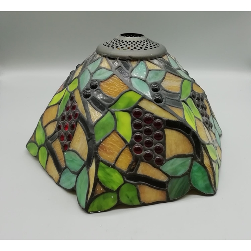 226 - Tiffany Style Lamp Shade