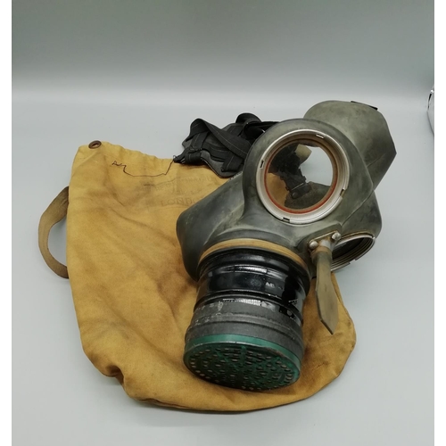 369 - WWII Gas Mask in Original Bag