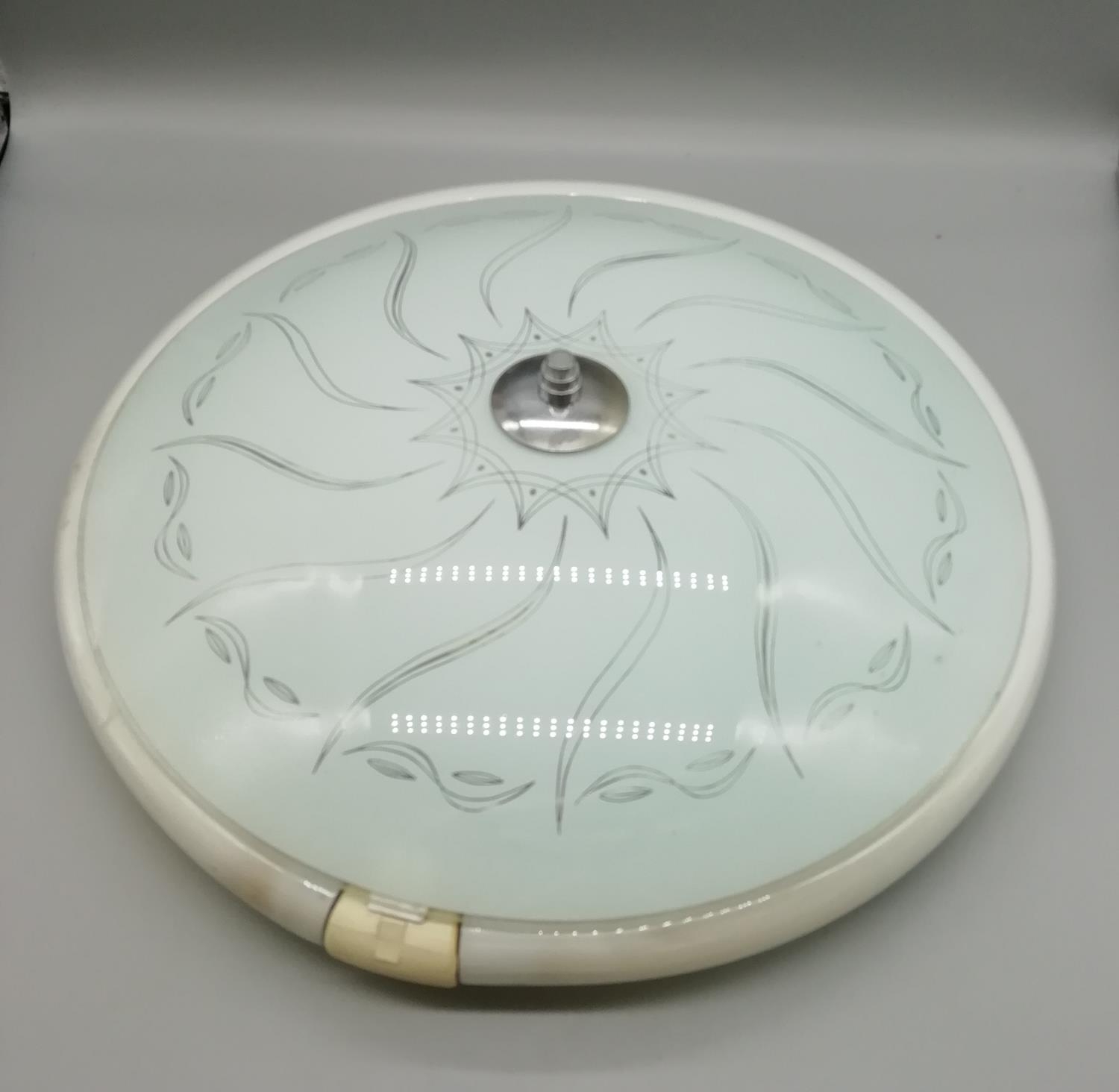 circular fluorescent ceiling fitting