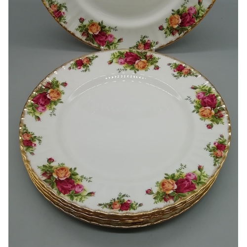 186 - Royal Albert 27cm Dinner Plates in the 'Old Country Roses' Pattern (6)