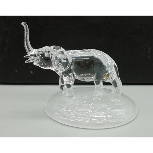 599 - Crystal Glass Elephant