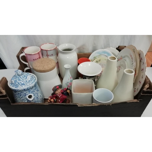 606 - Box of Mixed Pottery