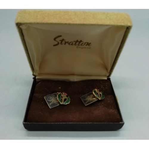 326 - 2 Pairs of Cufflinks.