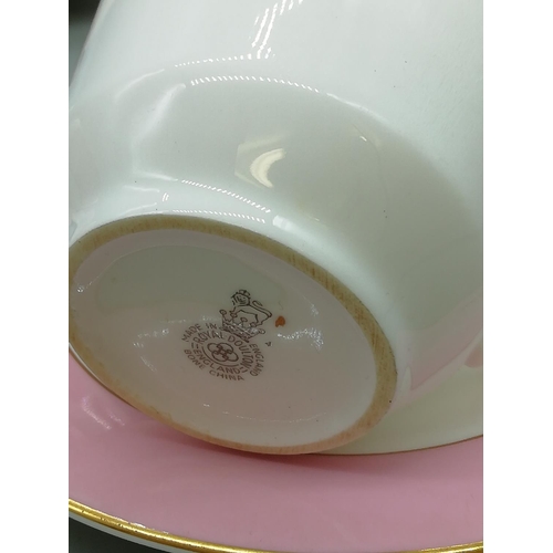 470 - Royal Doulton Cups & Saucers (5)