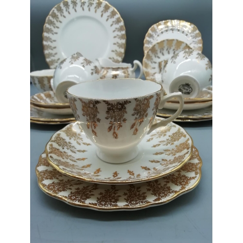 604 - Royal vale Bone China 21 Piece Part Tea Set.