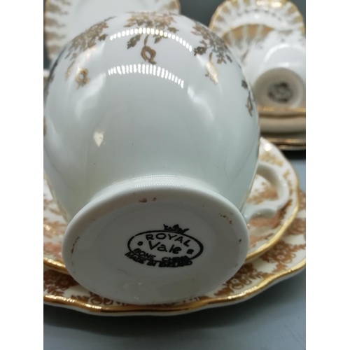 604 - Royal vale Bone China 21 Piece Part Tea Set.