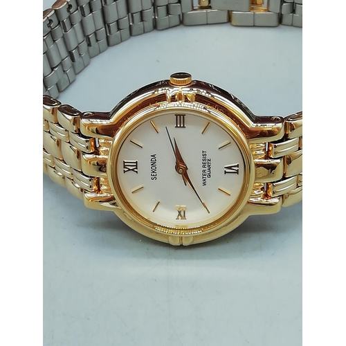 195 - Ladies Sekonda Quartz Watch - Boxed.