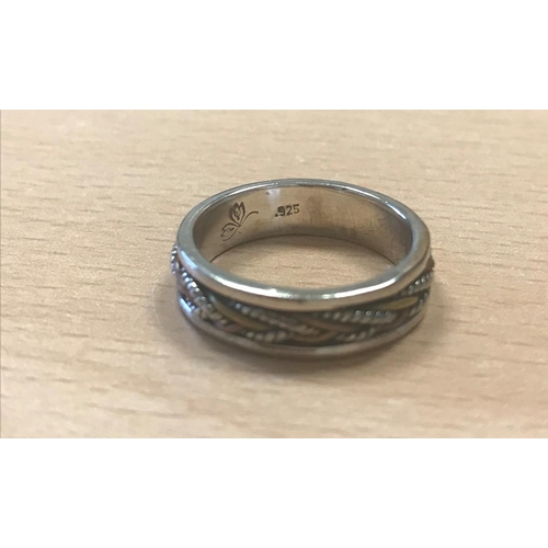 100A - Silver Ring - Boxed.