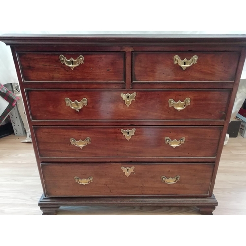 173 - George III Small Mahogany 2 over 3 Chest of Drawers on Shaped Bracket Feet. Collection Only.