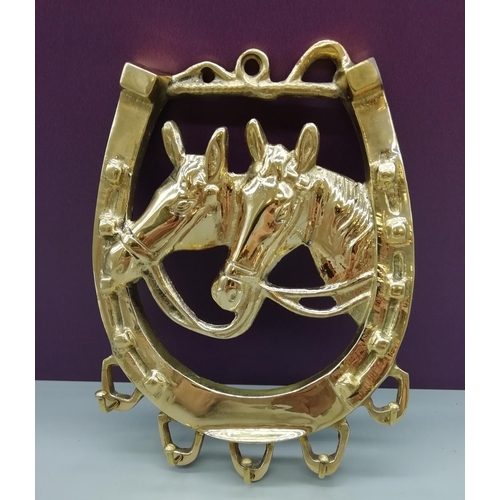 431 - Brass Horseshoe with Horses Head Design Key Holder.