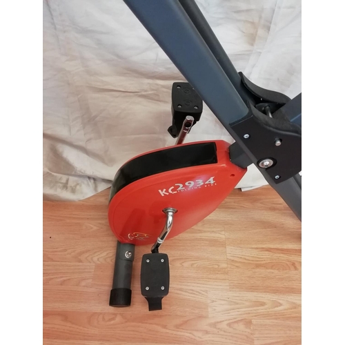 39 - Star Shaper Exercise Bike.