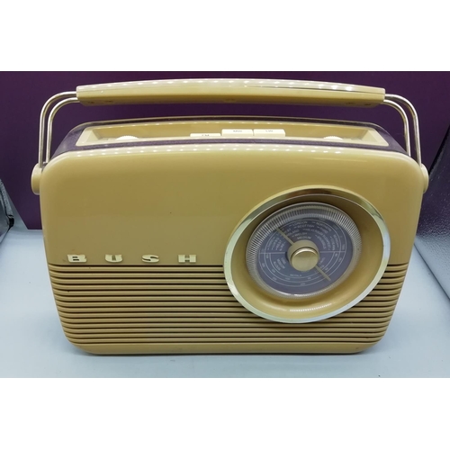 19 - Bush TR 82-97 Radio. W/O.