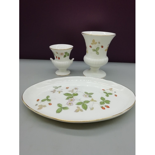 343 - Wedgwood China Urns and Oval Dish in the 'Wild Strawberry' Pattern (3).