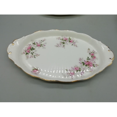 376 - Royal Albert Oval Dishes 25cm x 15cm  in the 'Lavender Rose' Pattern (3).