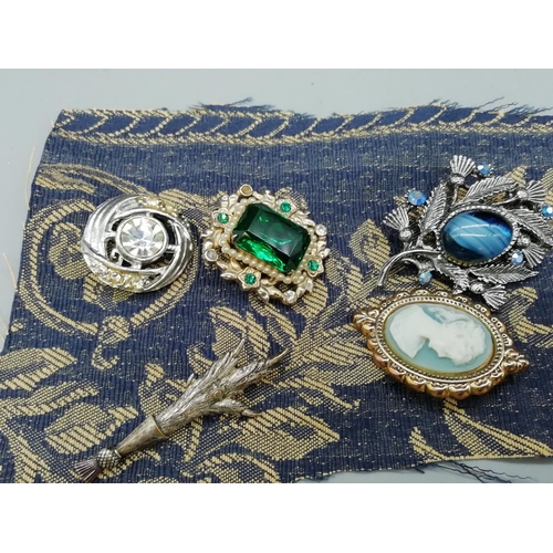 721 - Collection of Brooches. (8)