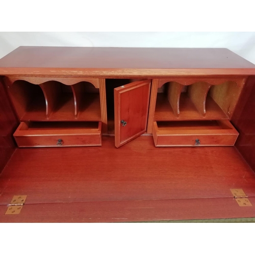 200A - Small Writing Bureau with Key. 97cm x 74cm. This Lot is Collection Only.